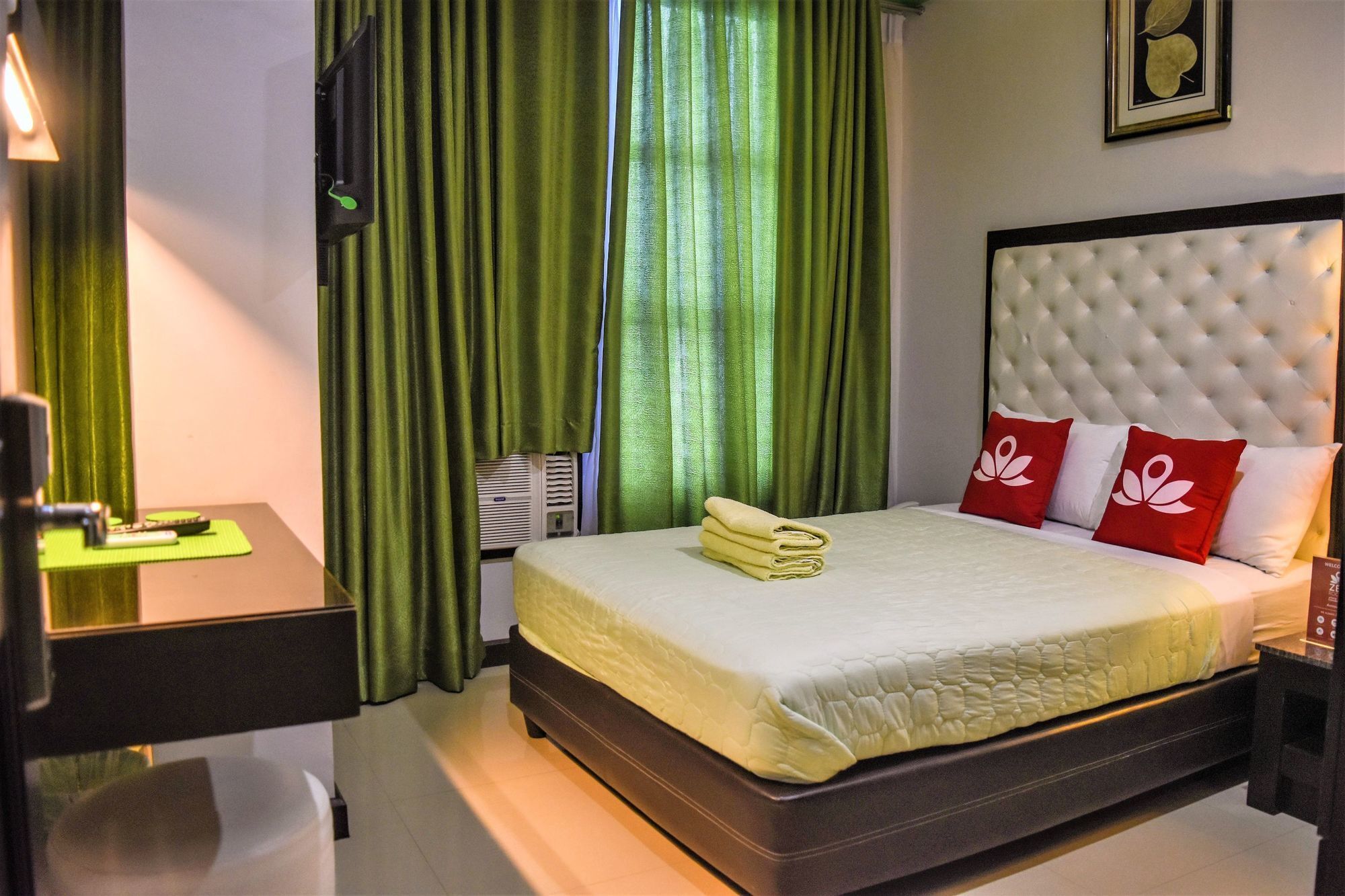 Zen Rooms Pryce Business Park Davao Экстерьер фото