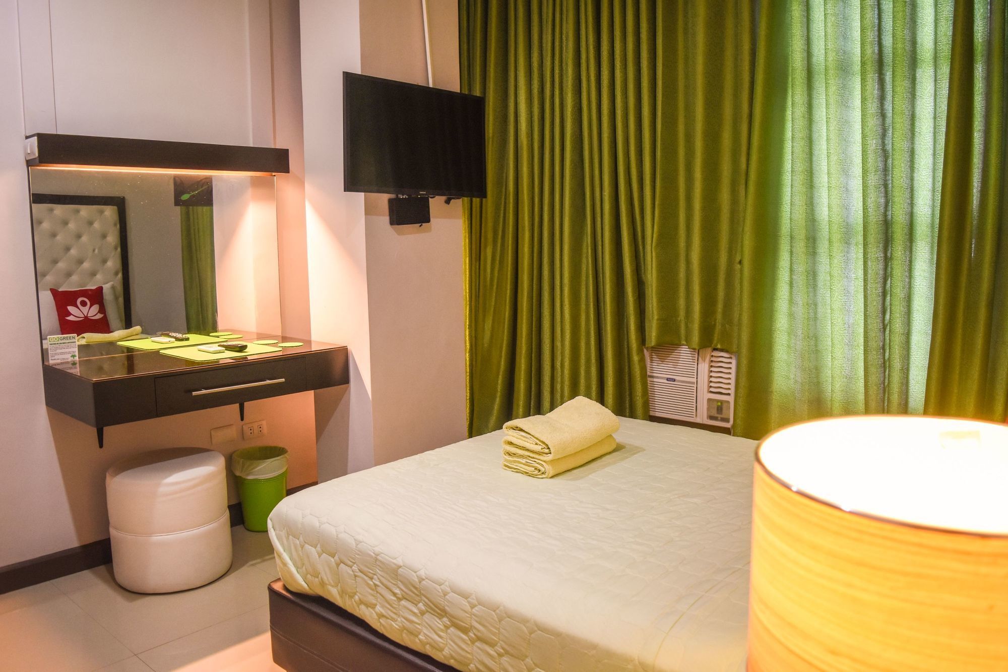 Zen Rooms Pryce Business Park Davao Экстерьер фото